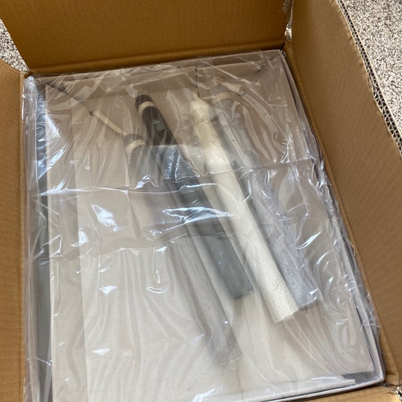 ✨HOST PICK ✨BNWT PB TEEN OVERSIZED TASSEL GARLAND - Picture 4 of 4